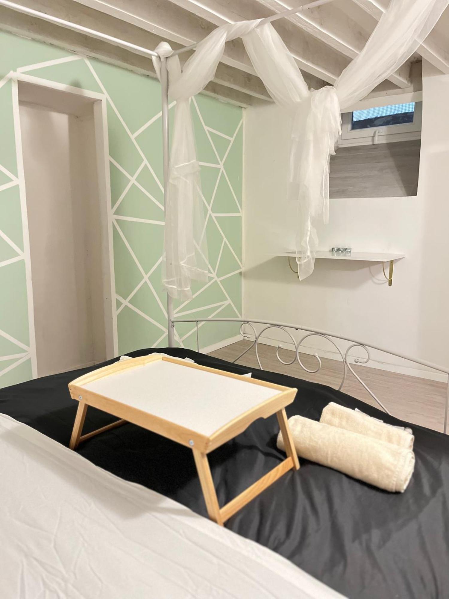 Genova Centro Affittacamere- Bagno In Comune Ngoại thất bức ảnh