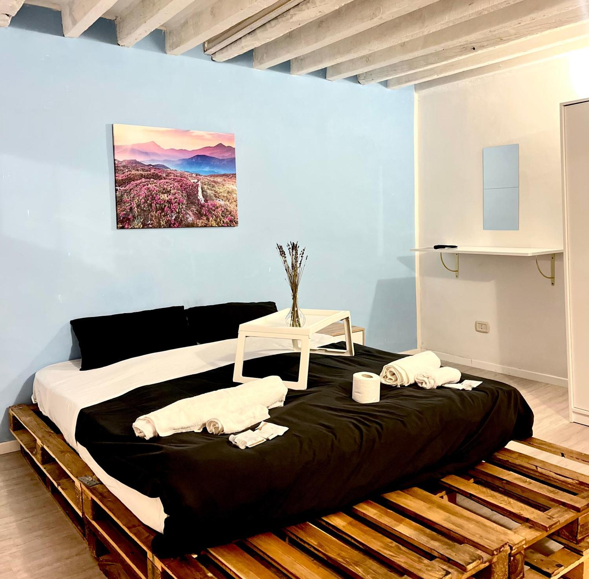 Genova Centro Affittacamere- Bagno In Comune Ngoại thất bức ảnh